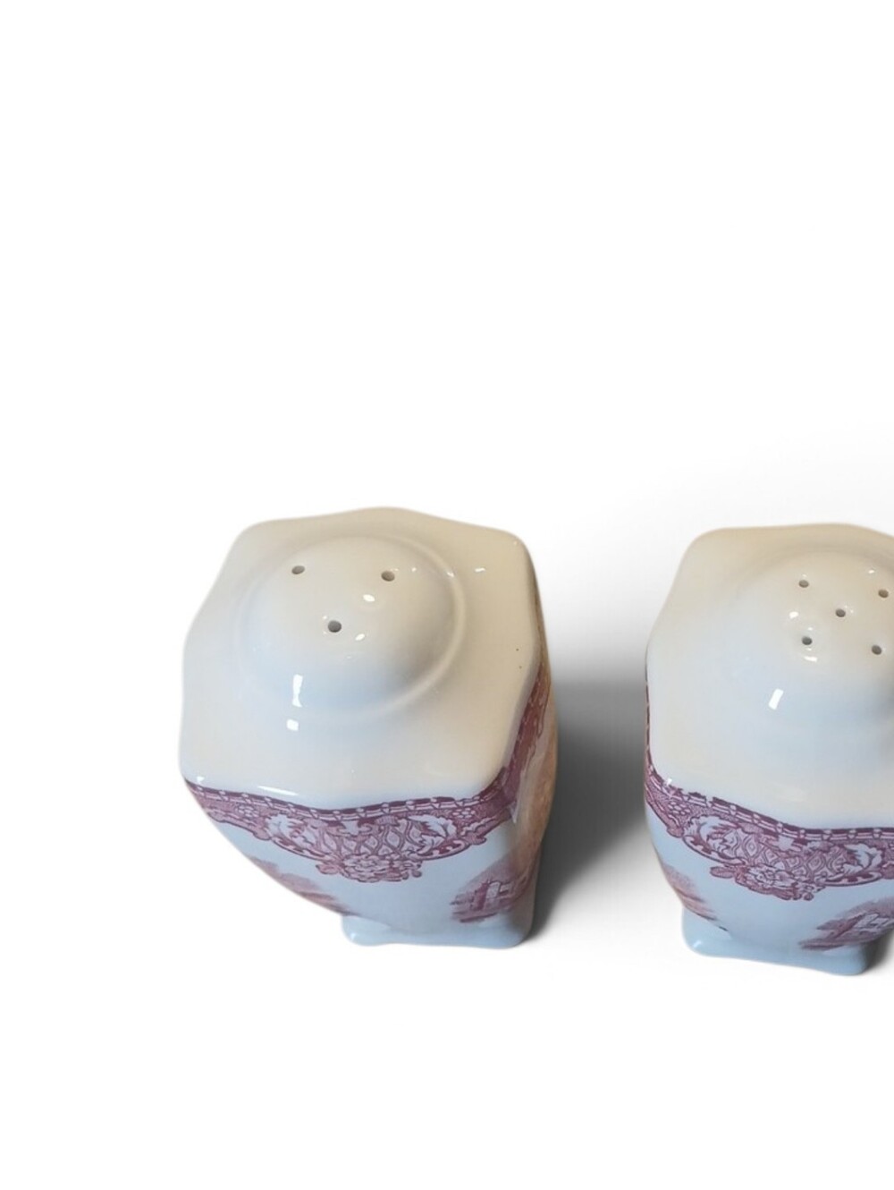 Vintage Old Britain Castles Salt & Pepper Shakers - Picture 5 of 6